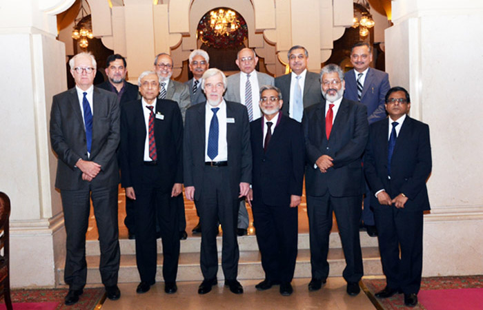 COMSATS and CERN to Share Resources for Science Teachers' Trainings