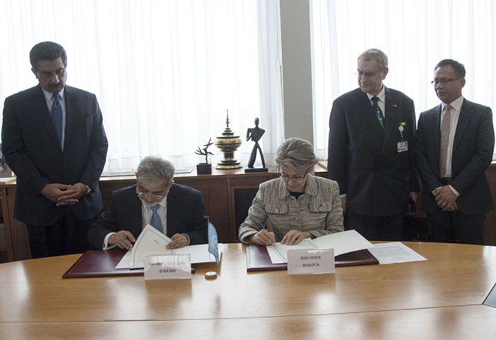COMSATS and UNESCO Sign an Agreement for S&T Cooperation