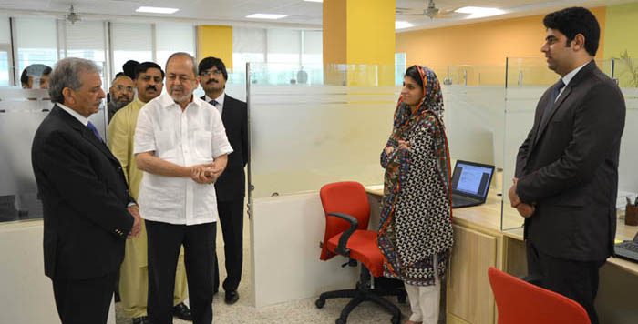 Minister for S&T, Government of Pakistan, Visits COMSATS Secretariat