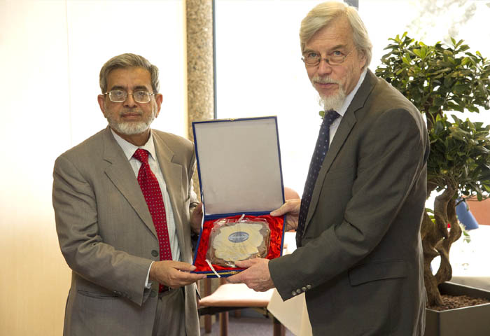 COMSATS' Delegation Visits CERN, Geneva