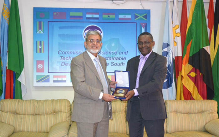 Executive Director TWAS visits COMSATS Headquarters