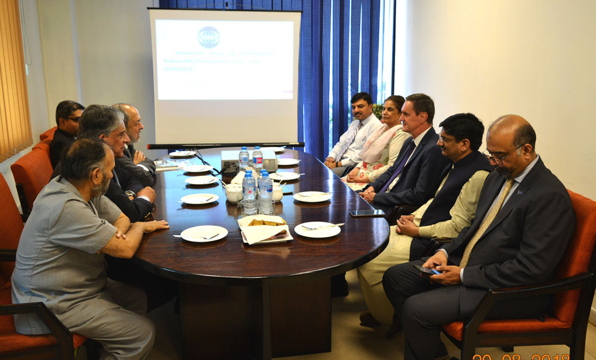 The Ambassador of Poland to Pakistan visits COMSATS Secretariat