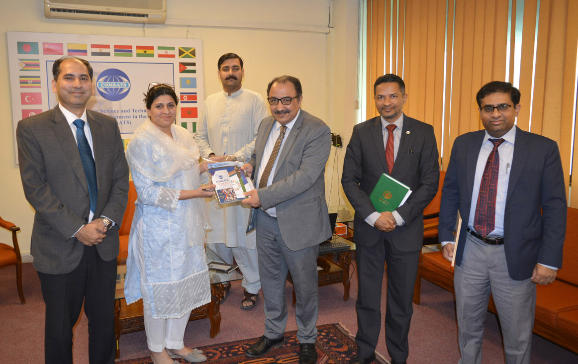 COMSATS Discusses Cooperation with IOFS in Agriculture and Food Security