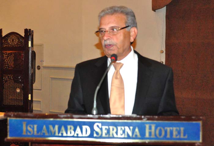 Minister for Science and Technology hosts a Dinner to Honor the New Executive Director COMSATS