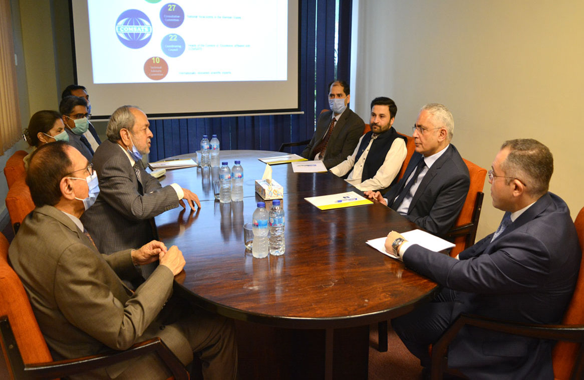 Egyptian Ambassador to Pakistan Visits COMSATS Secretariat