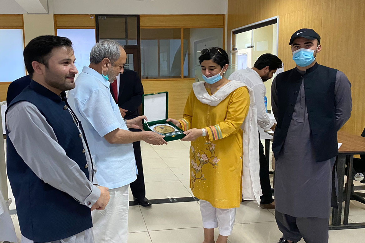 SAPM Digital Pakistan Visits Facilities of COMSATS Flagship Projects